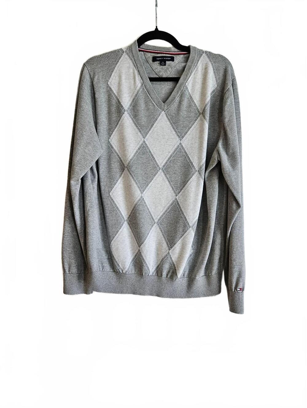 Tommy Hilfiger Men's XL Gray/White Argyle V-Neck Cotton Sweater-Layering Basic